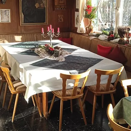 Hotel Fohlenhof 3*